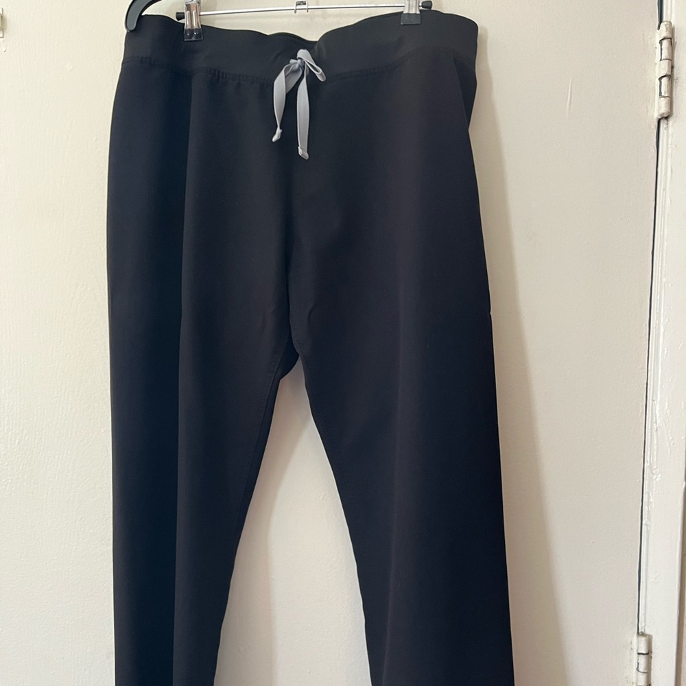 Figs Livingston Basic Scrub Pants